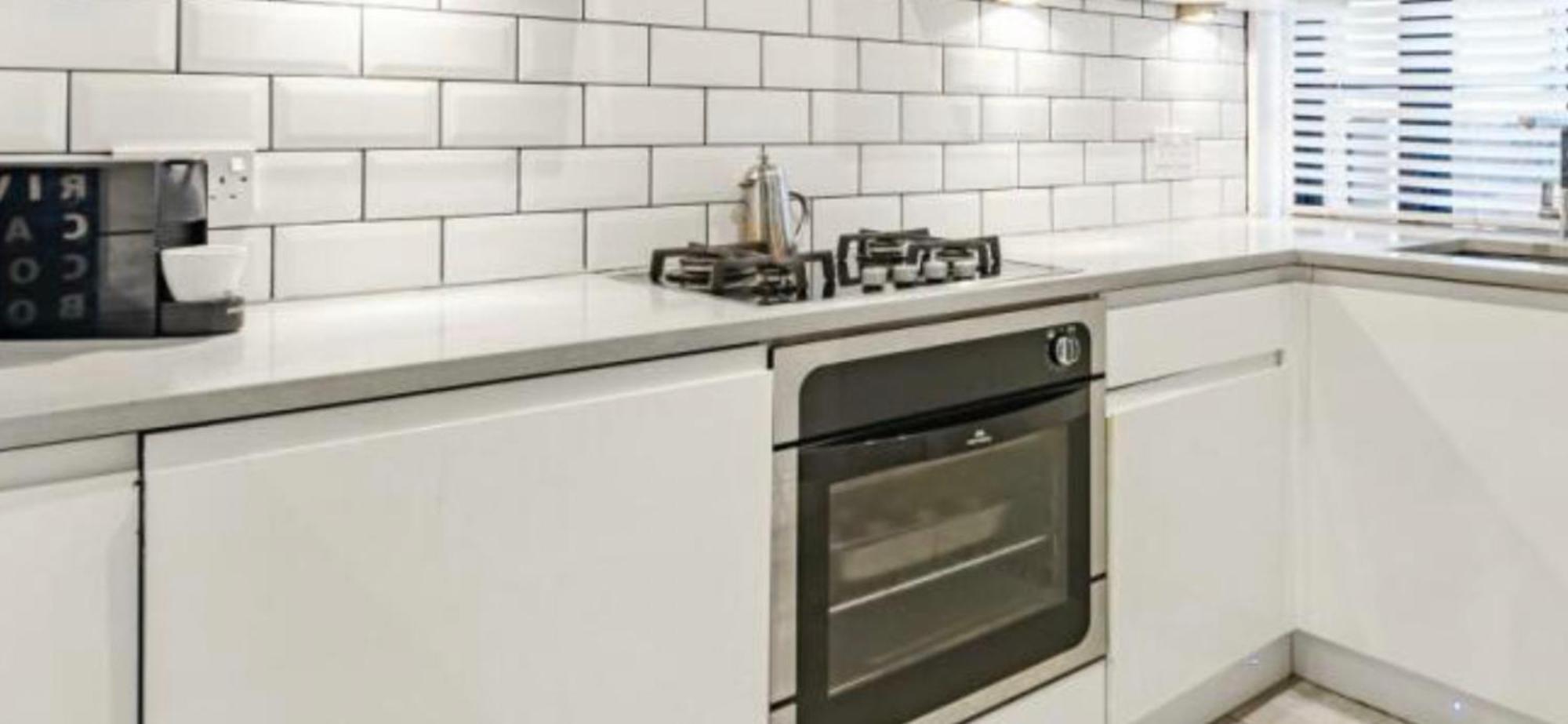 런던 Tower Bridge, Boutique, Shad Thames Butlers Wharf Secure Parking , Balcony View Of Shard, Luxury With Van Parking Upto 4 Vans Ideal For Builders Shopfitters Secure Cctv 아파트 외부 사진